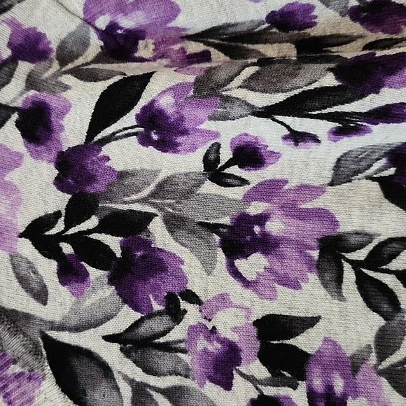 NWOT Women's Karen Scott Button Up Floral Sweater Size M  Stunning - Picture 3 of 9